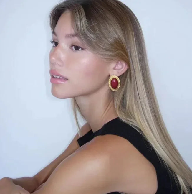 WAG Simple Gold Teardrop Earrings