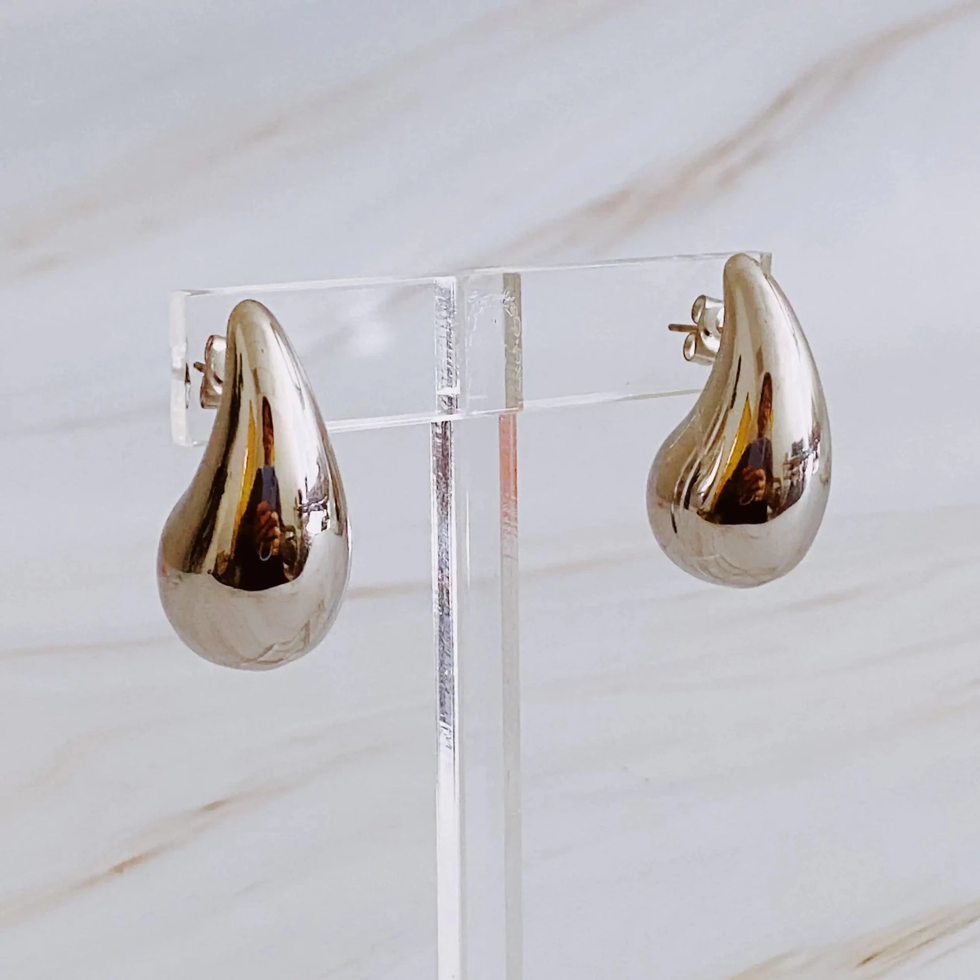 B2B Drop Earrings - Frosted Feminine