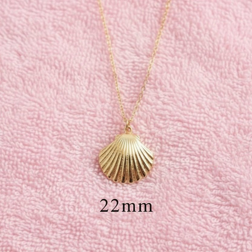Beach Babe Necklace - Frosted Feminine