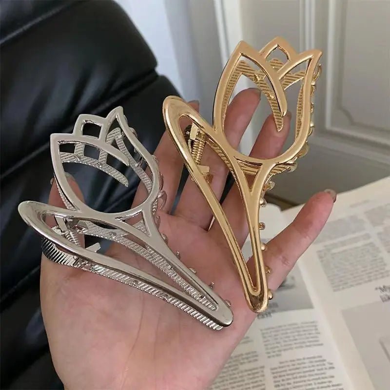 Blossom Claw Clip - Frosted Feminine