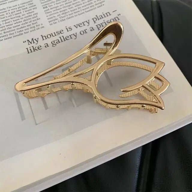 Blossom Claw Clip - Frosted Feminine