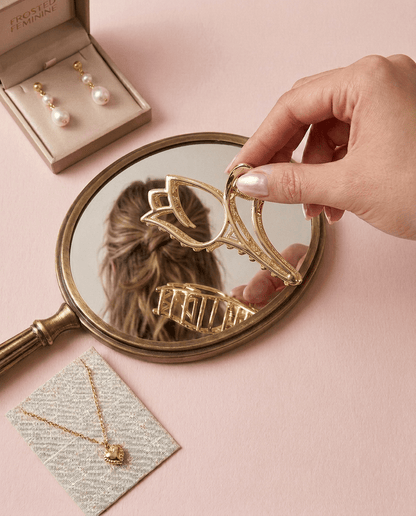 Blossom Claw Clip - Frosted Feminine