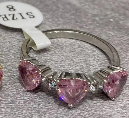 Queen of Hearts Ring - Frosted Feminine