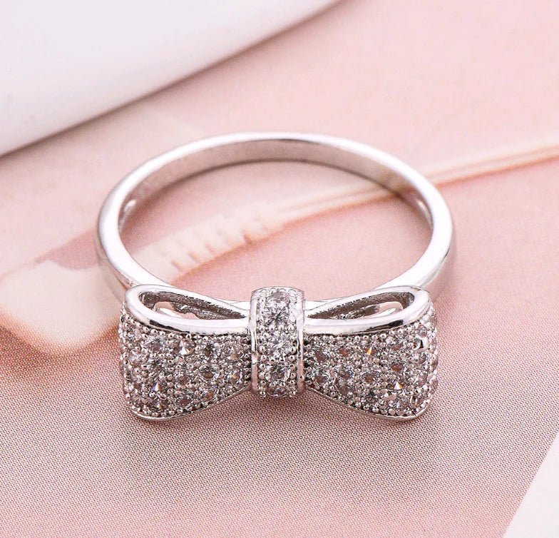 Silver Ribbon Ring - Frosted Feminine