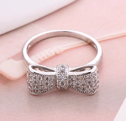 Silver Ribbon Ring - Frosted Feminine